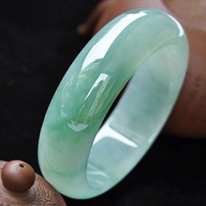 Lighting - Myanmar-Armband aus natürlichem Jade, aus einer