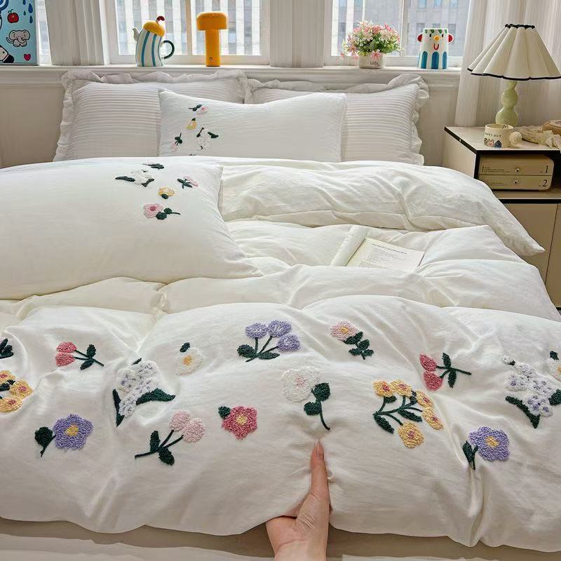 Aesthetic Floral Duvet Cover - Ästhetische Bettwäsche mit Blumenstickerei, weiche und